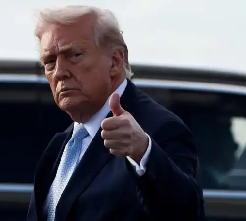 Trump frena ataques a plantas energéticas de Irán tras diálogo con Teherán