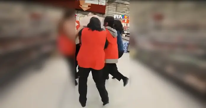 img_MA_2026_viral_01 Video viral muestra detención de presunta ladrona en supermercado