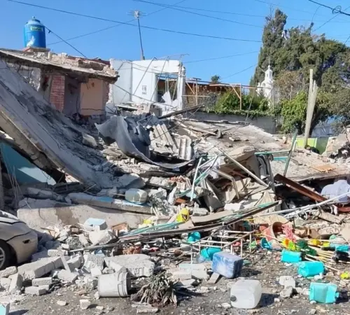 Explosión por gas en Coacalco deja al menos 12 heridos y una vivienda colapsada