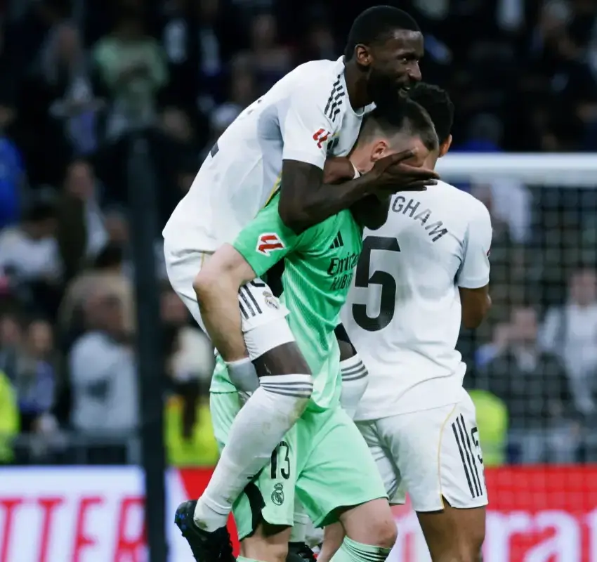 Real Madrid vence 3-2 al Atlético en vibrante derbi