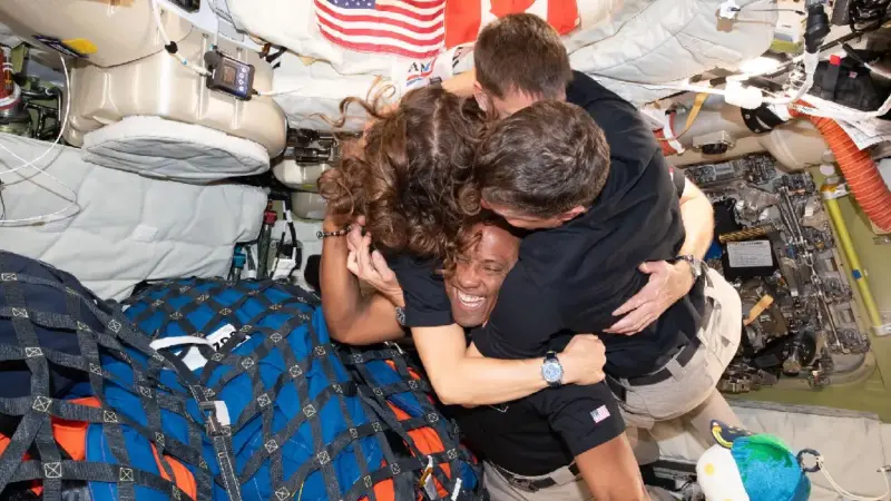 El regreso de Orion no es un aterrizaje convencional sino un amerizaje en el océano Pacífico cerca de la costa de California Te contamos dónde verlo en tiempo real