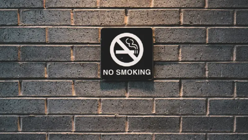 Hábitos que elevan el riesgo de cáncer y cómo prevenirlos