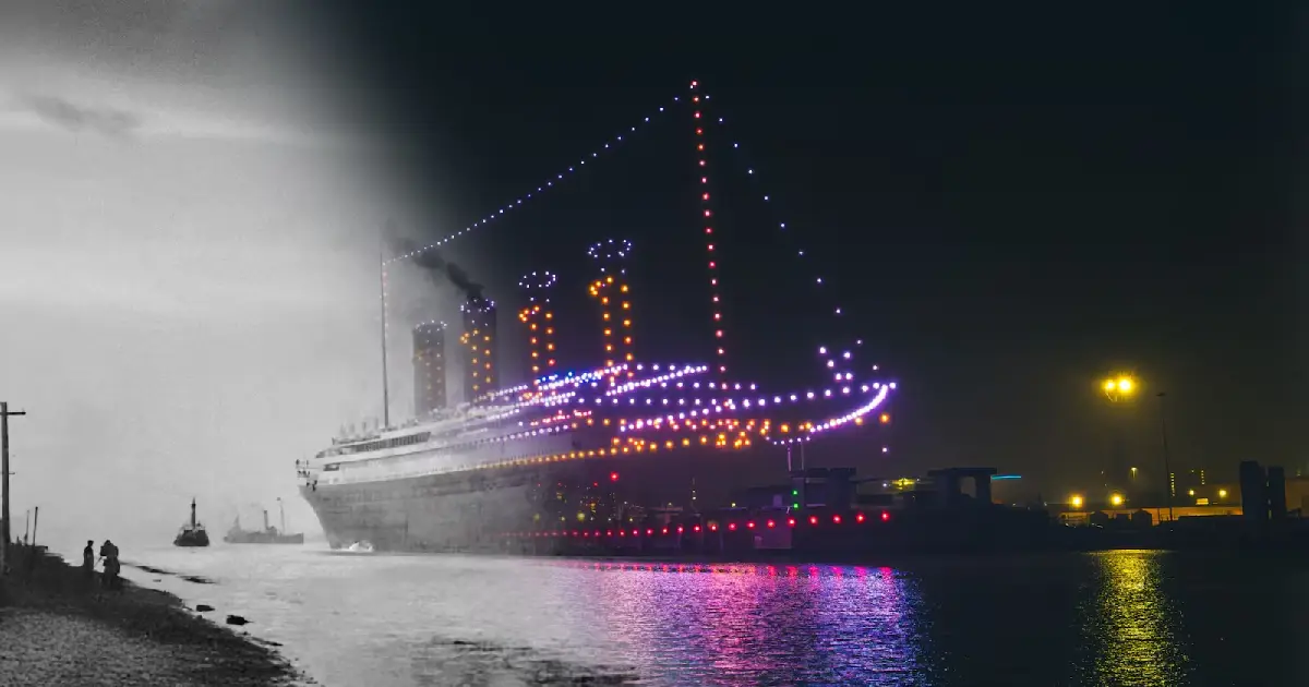 Sin previo aviso masivo los drones comenzaron a elevarse de forma sincronizada hasta formar la silueta completa del Titanic