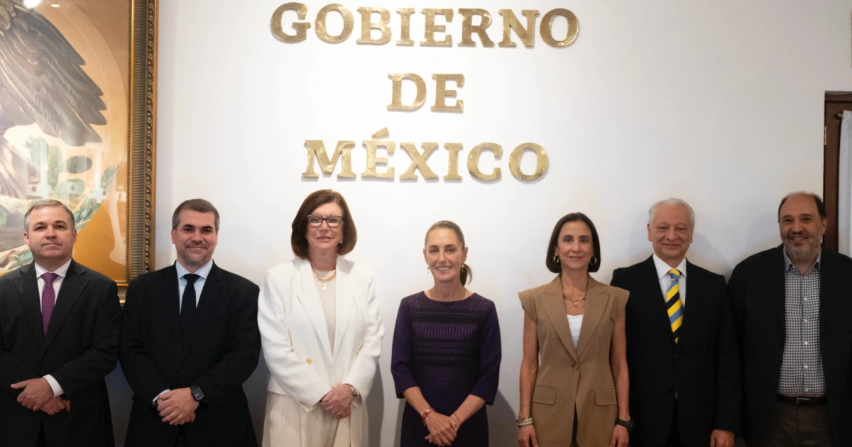 Sheinbaum impulsa la industria siderúrgica con acuerdo para usar acero mexicano en obra pública