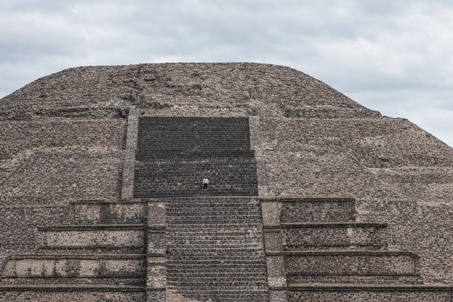 Sheinbaum manda mensaje tras balacera en Teotihuacán