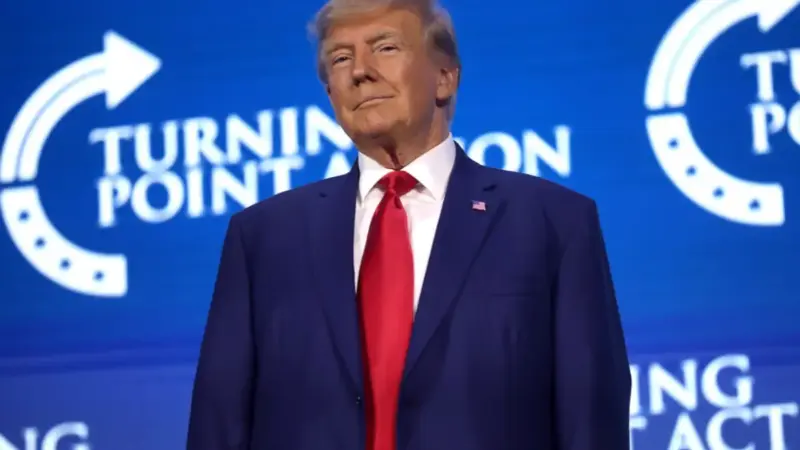 Estados Unidos fija plazo a Irán para desbloquear estrecho de Ormuz o enfrentará represalias