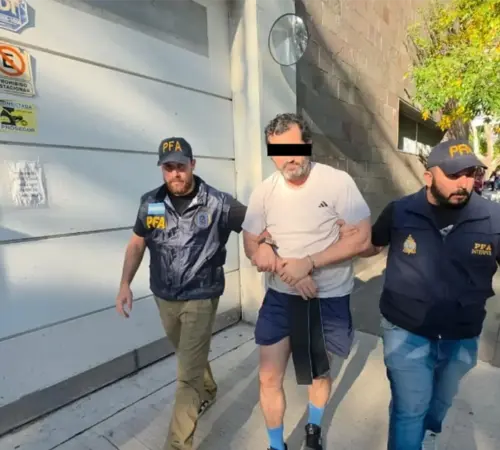 Detienen en Argentina a mexicano con ficha roja de Interpol tras meses de seguimiento