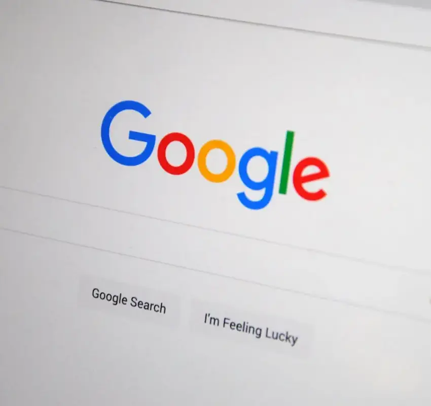 Rusia impone multa millonaria a Google por incumplir eliminación de contenido ilegal