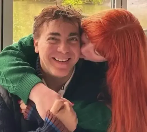 “Con mi amor”: la foto que confirma el romance de Cristian Castro
