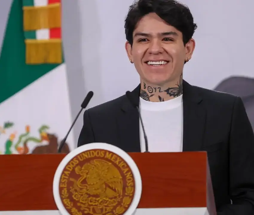 Junior H habla en La Mañanera sobre su cambio musical
