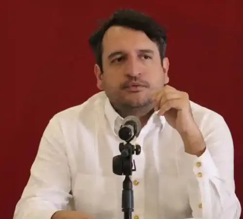 Andrés López Beltrán renuncia a Secretaría Organizacional de Morena para buscar diputación federal en Tabasco