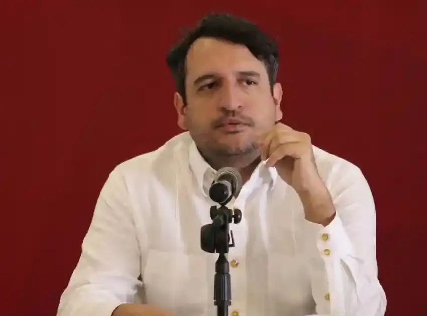 Andrés López Beltrán renuncia a Secretaría Organizacional de Morena para buscar diputación federal en Tabasco