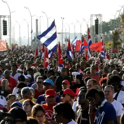 Raúl Castro: miles en La Habana repudian acusación de EU con masiva concentración