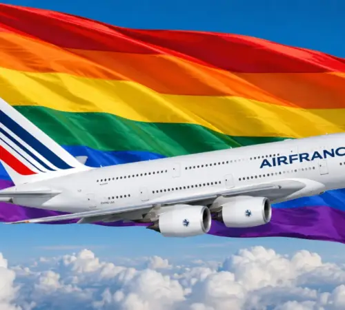 Vuelo arcoíris aterriza en México desde París por inclusión LGBT+