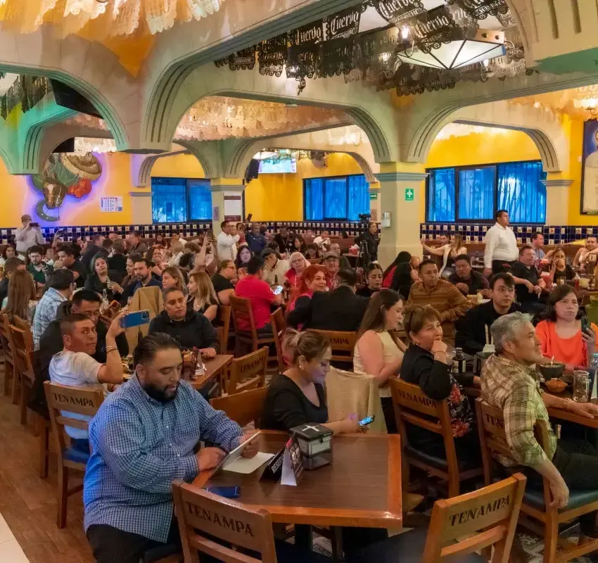 Así se vivirá el Día de las Madres en el Salón Tenampa: música y champaña