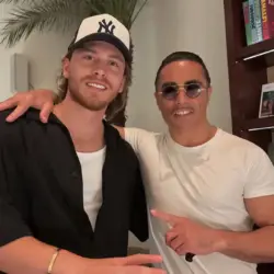 Aldo de Nigris critica restaurante de Salt Bae tras recibir una cuenta de miles de pesos | La publicación generó opiniones divididas entre quienes consideran excesivos los precios y quienes recuerdan que se trata de un restaurante de lujo