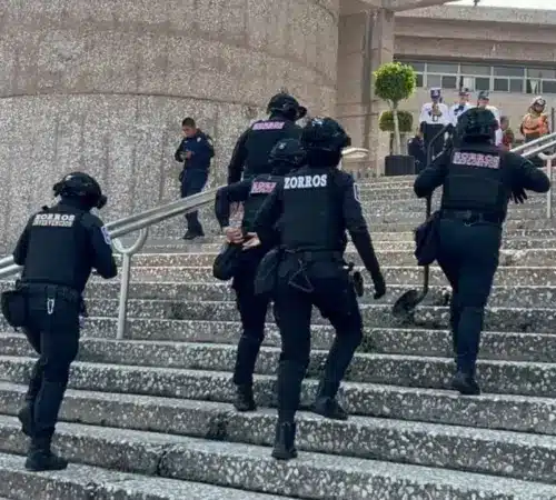 Amenaza por artefacto explosivo en San Lázaro provoca desalojo masivo | Amenaza por artefacto explosivo en San Lázaro provoca desalojo masivo