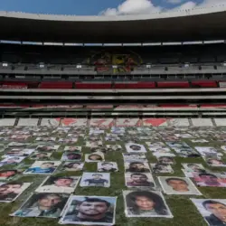 Comisión Nacional de Búsqueda alerta 130000 desaparecidos llenarían dos Azteca