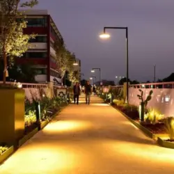 Parque Elevado de Calzada de Tlalpan abre con obras inconclusas