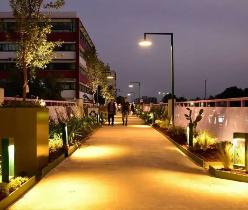Parque Elevado de Calzada de Tlalpan abre con obras inconclusas