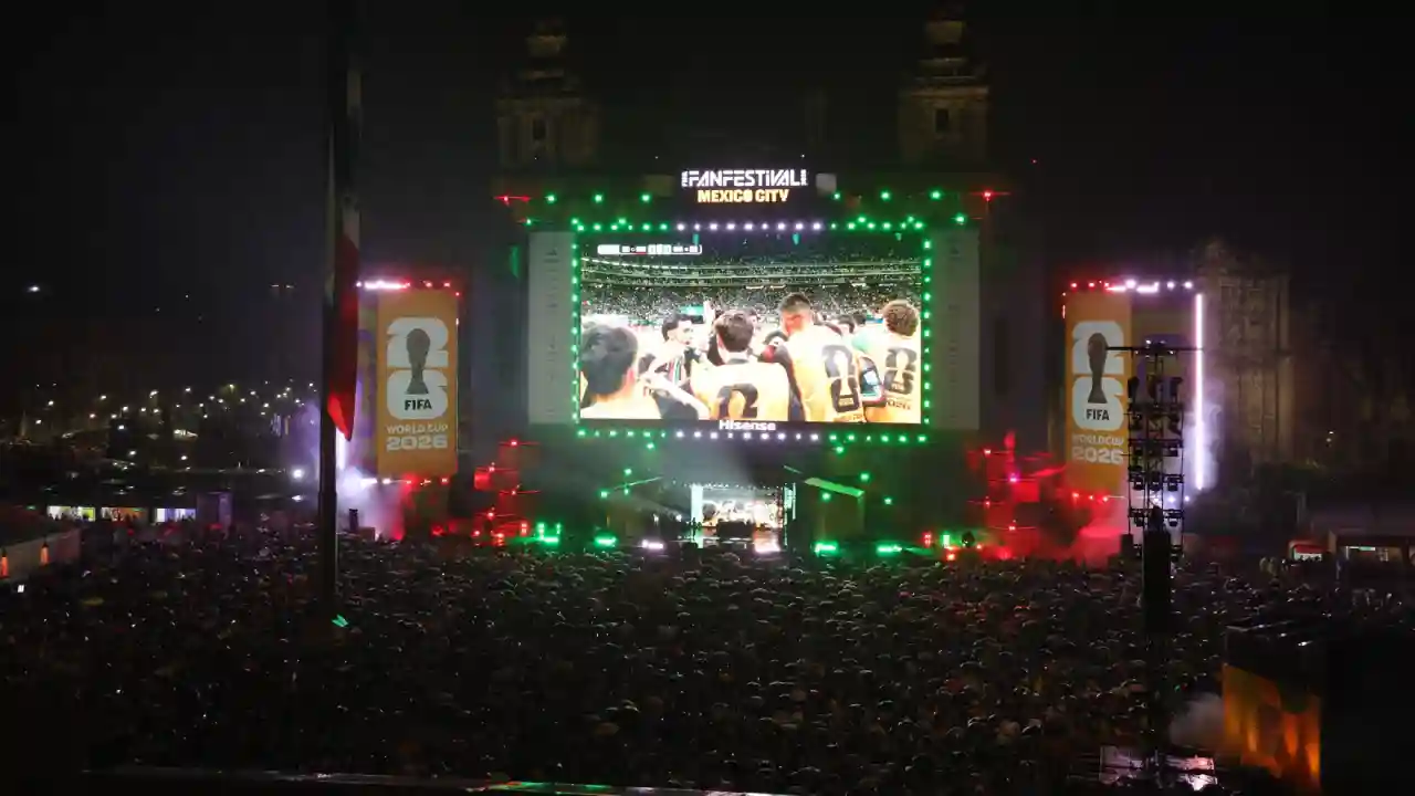 Más de 400 mil personas celebran triunfo de México en Mundial informa CDMX
