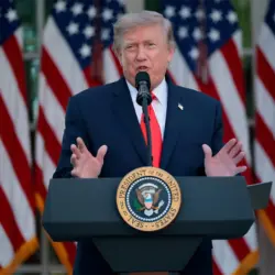 Trump acusa a Irán de violar el alto el fuego tras presunto ataque en el estrecho de Ormuz | Trump acusa a Irán de violar la tregua
