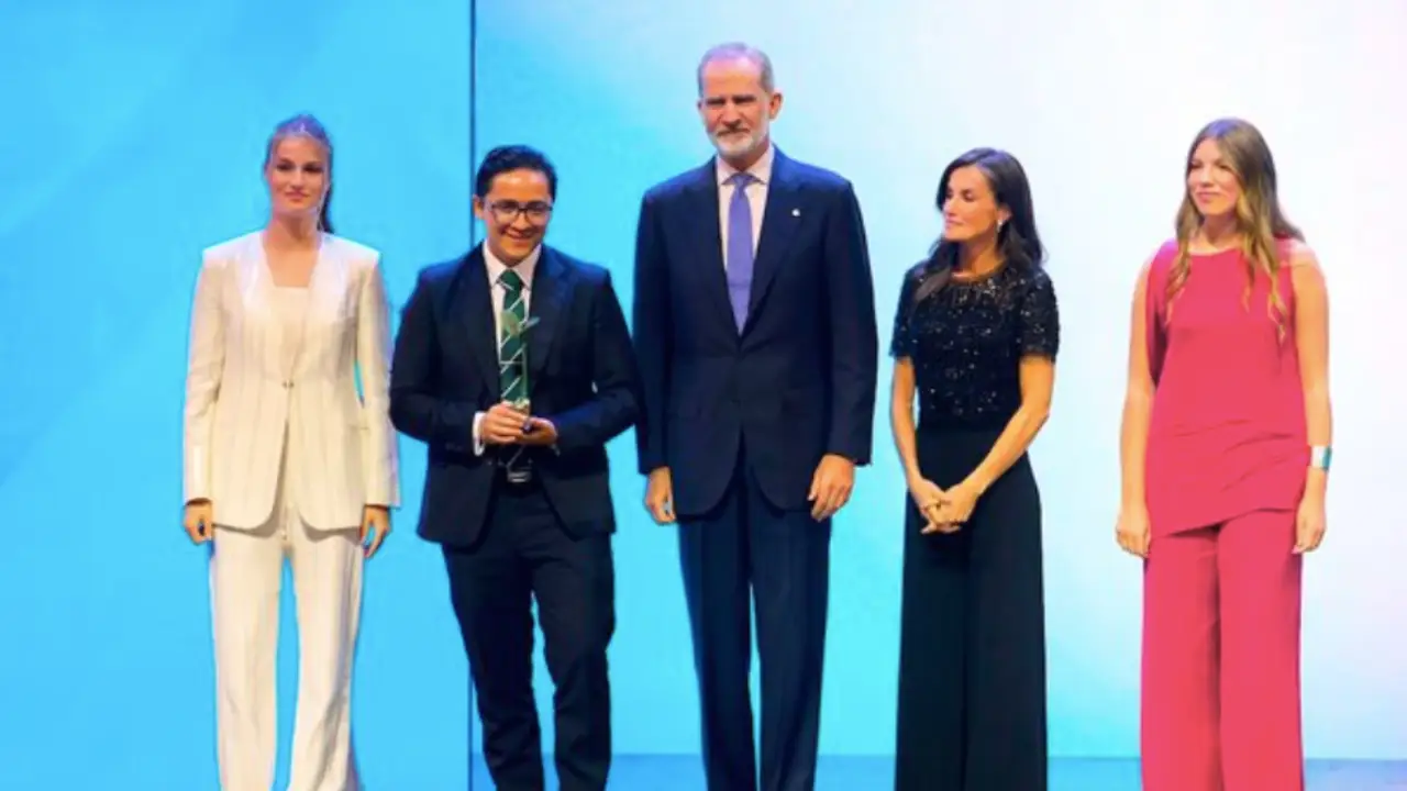 Astrofísico mexicano de la UNAM hace historia en España con premio internacional | Astrofísico mexicano de la UNAM hace historia en España con premio internacional