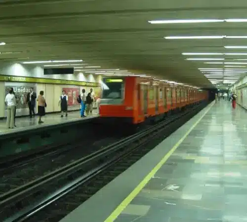 Cortocircuito provoca incendio en talleres del Metro en Ticomán | incendio Línea 3