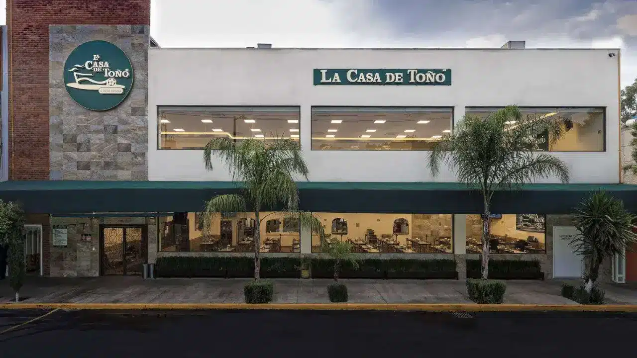 La Casa de Toño podría venderse por más de 400 mdd Quién está detrás de la oferta | La Casa de Toño podría venderse por más de 400 mdd Quién está detrás de la oferta