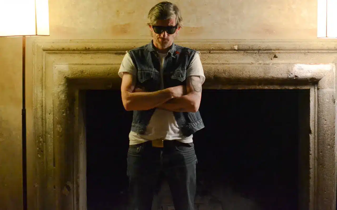 Kavinsky DJ francés y autor de Nightcall es encontrado muerto en París | DJ Kavinsky