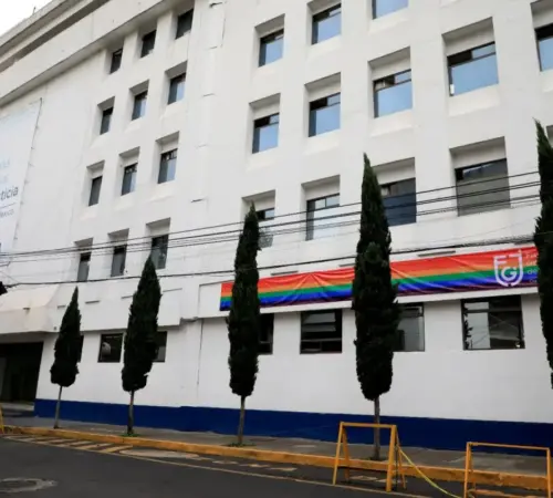 Fiscalía de CDMX investiga agresión a recepcionista en hotel de Santa Fe