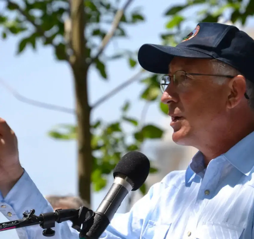 Ken Salazar niega participación del FBI en detención de Ismael El Mayo Zambada | Ken Salazar investigación