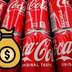 Coca Cola sube de precio refrescos aumentarán hasta 5 pesos desde hoy | CocaCola cans in the background with a money bag and up arrows signaling rising profits from soda sales